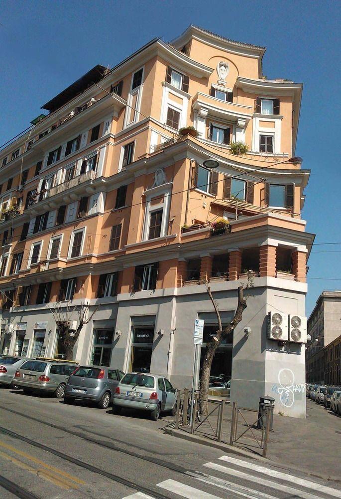 Luna Home Rome Luaran gambar